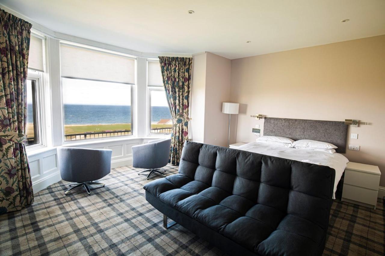 Poseidon Inn Lossiemouth Exterior photo