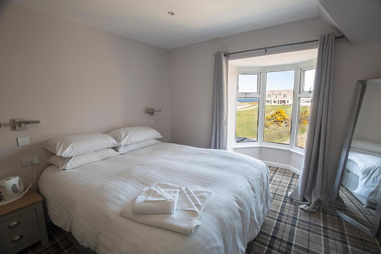 Poseidon Inn Lossiemouth Exterior photo