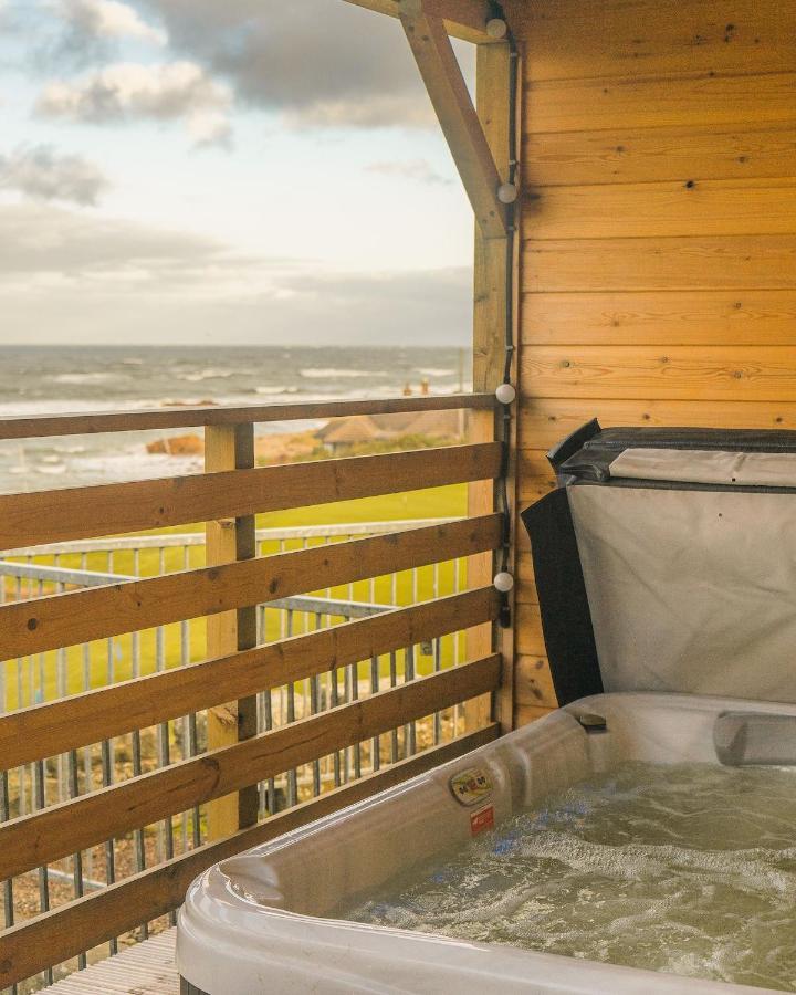 Poseidon Inn Lossiemouth Exterior photo